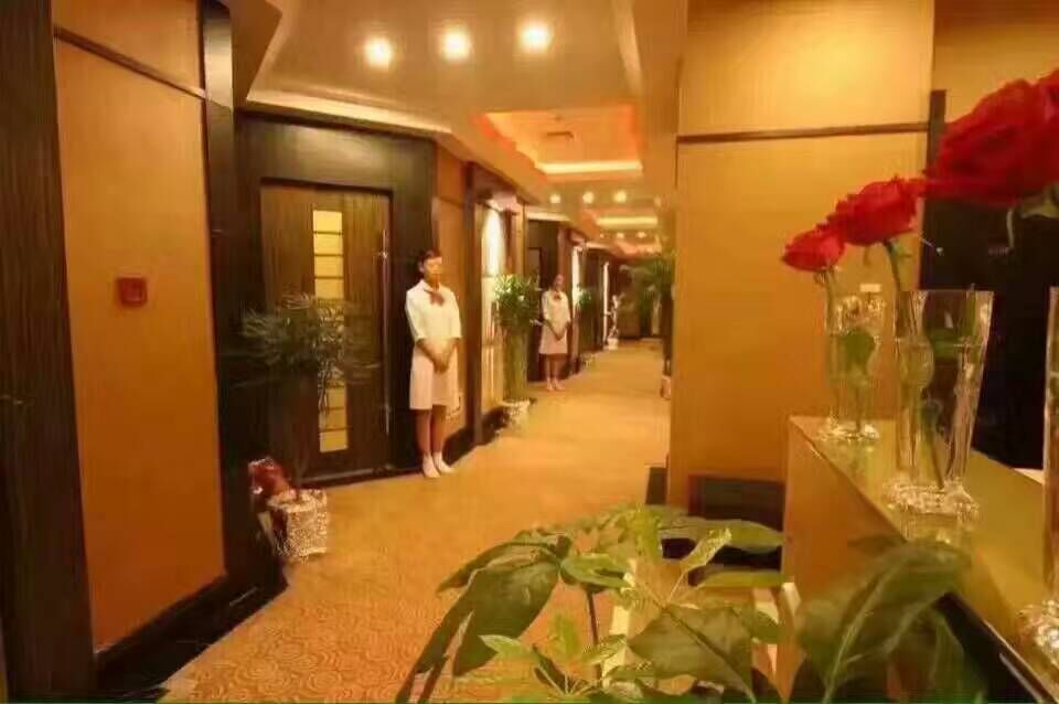美容院要如何選擇美容師呢？_奧瑞拉品牌美容院加盟官網(wǎng)