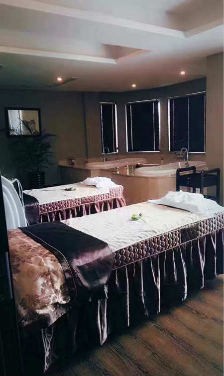 加盟一家美容美體店費用是多少？
