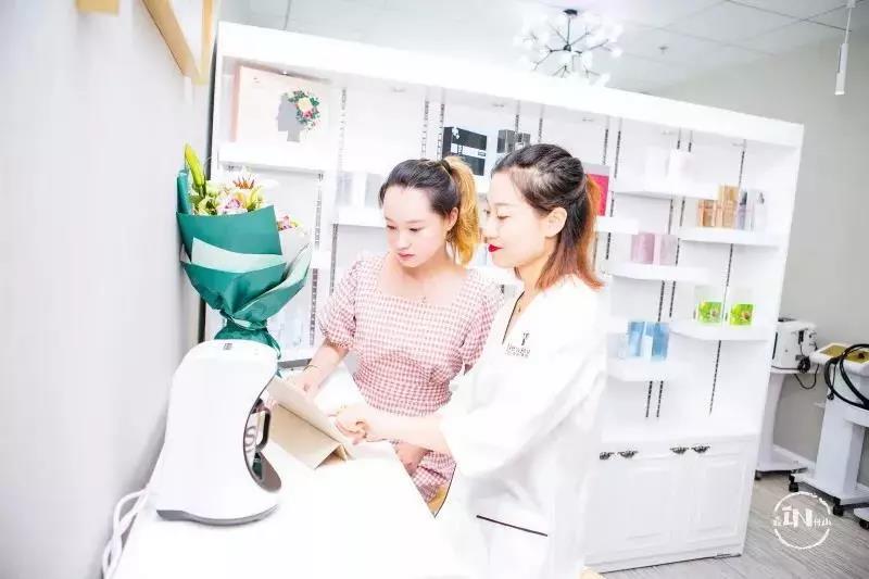 開皮膚管理店需要什么證件？