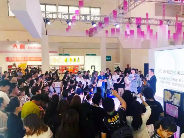 創(chuàng)業(yè)干貨丨直擊消費痛點，VN智能光電美膚館“錢”景無限