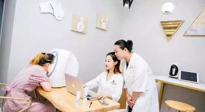 被粉刺、黑頭、毛孔、角質(zhì)糾纏？千萬別忽視深層清潔