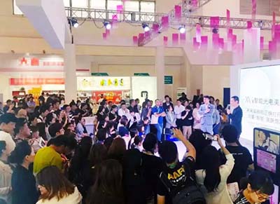 vn智能美膚館:自帶流量的店鋪，比別人多賺10年的錢！