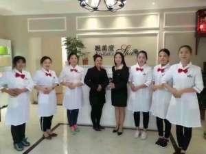 美容師培訓(xùn)主要包括哪些方面？怎么讓美容院更人性化？