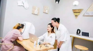VN智能光電美膚館：個(gè)性化時(shí)代，私人定制護(hù)膚品勢(shì)不可擋