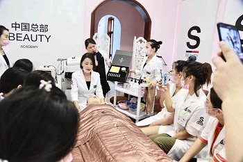 美容院該怎么處理沒有顧客的時間？
