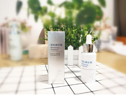召香雪肌精華：美白大殺器，更適合你的養(yǎng)膚‘發(fā)光素’