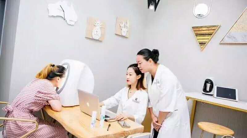 干貨滿滿！為什么一定要去專業(yè)皮膚管理店做護(hù)膚？